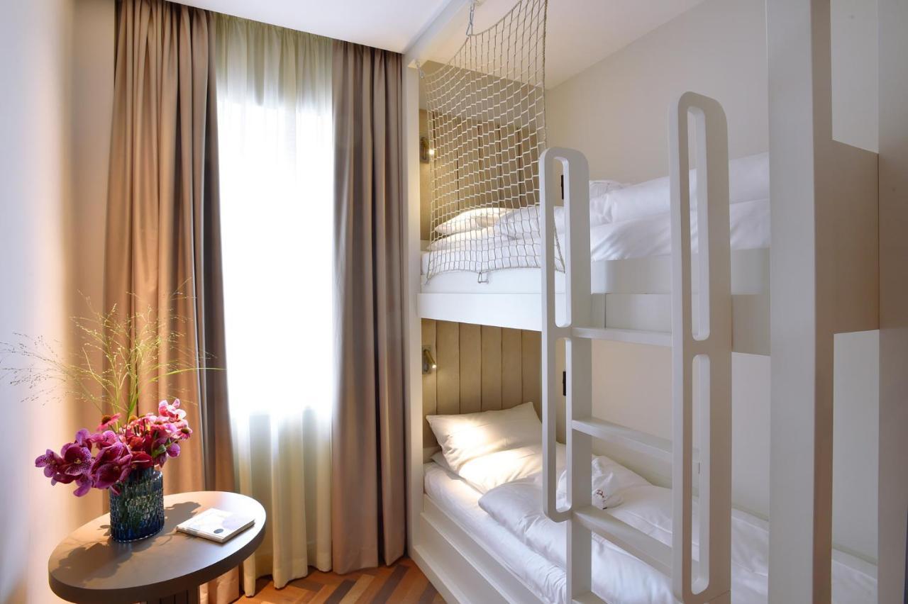 Das James Flensburg Exterior photo A room at the hotel