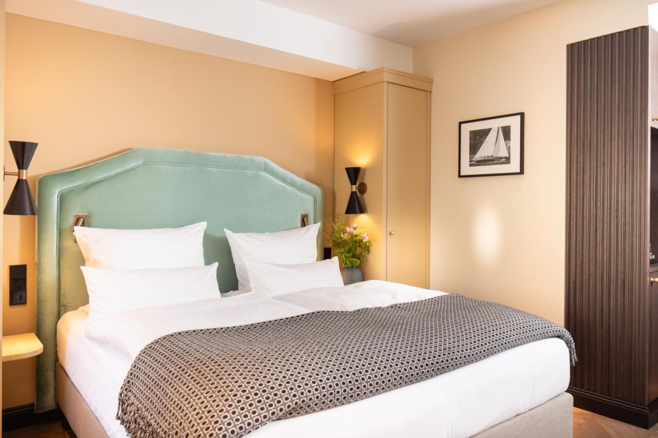 Das James Flensburg Exterior photo A room at the hotel
